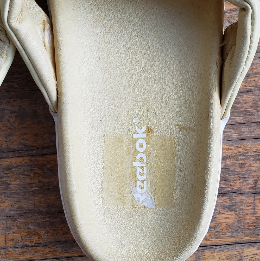 Vintage Reebook Slides - Picture 3 of 3